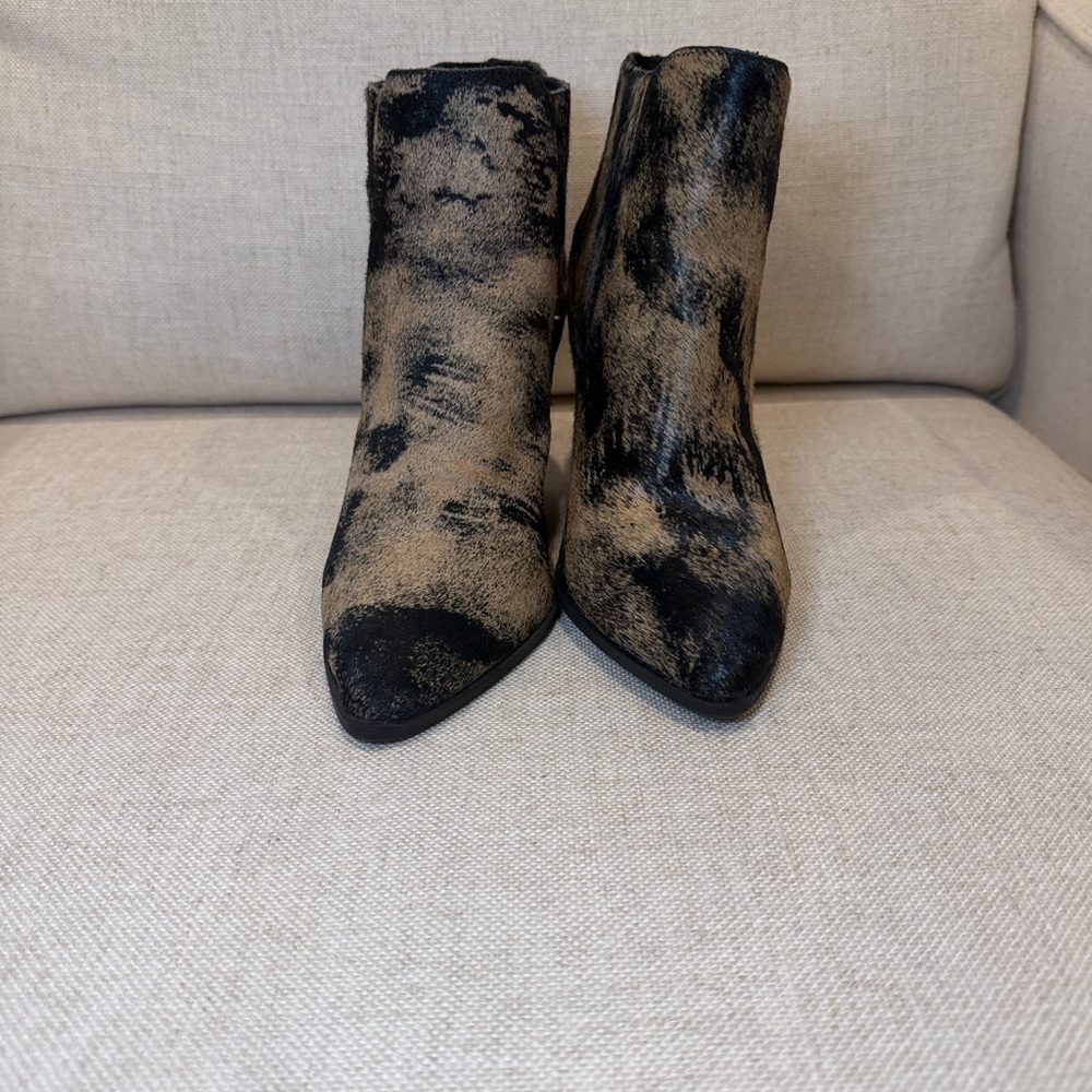 Chic Black and Tan Ankle Booties